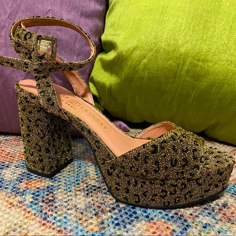 Chinese Laundry Theresa Sandals